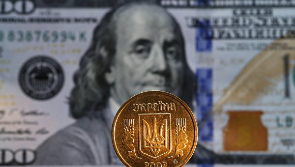 Почему на Украине взлетел доллар: десять причин