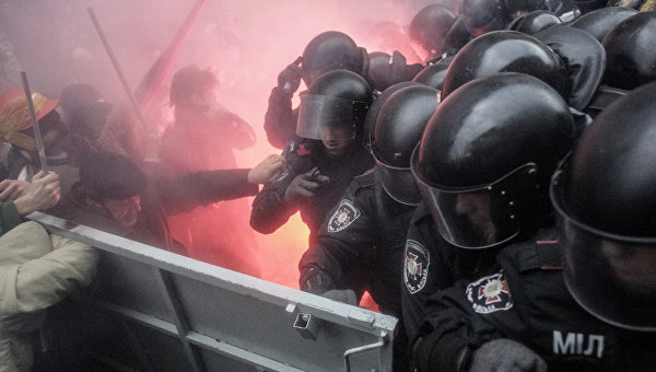 Корнилов: На Майдане силовики имели полное право открывать огонь