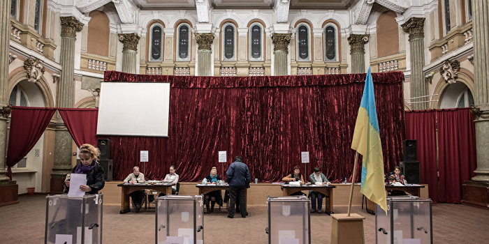 Молодежное правительство Харьковской области поддерживает выборность губернаторов