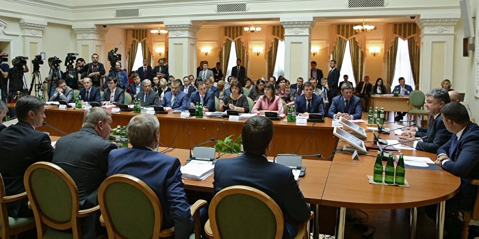 БПП поддерживает отставку правительства Яценюка БПП поддерживает отставку правительства Яценюка