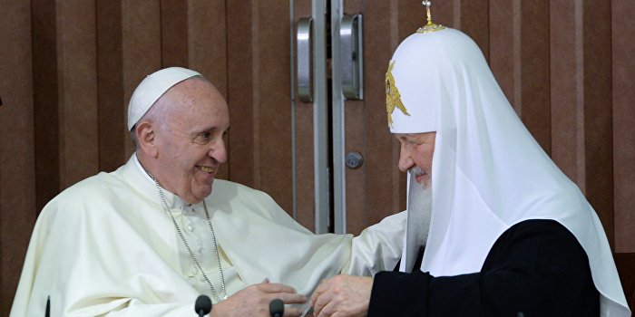 Викарий Патриарха: Православная церковь не будет объединяться с католической Викарий Патриарха: Православная церковь не будет объединяться с католической