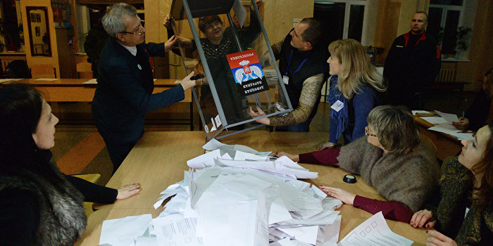 В ДНР и ЛНР приняли решение о переносе выборов