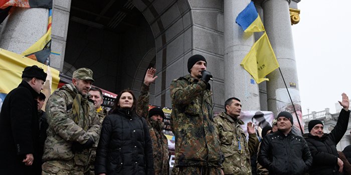 Новый майдан в Киеве: Зачем расшатывали столицу