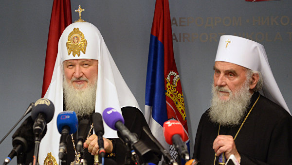 Патриарх Сербский Ириней призвал Порошенко предотвратить захват православных святынь