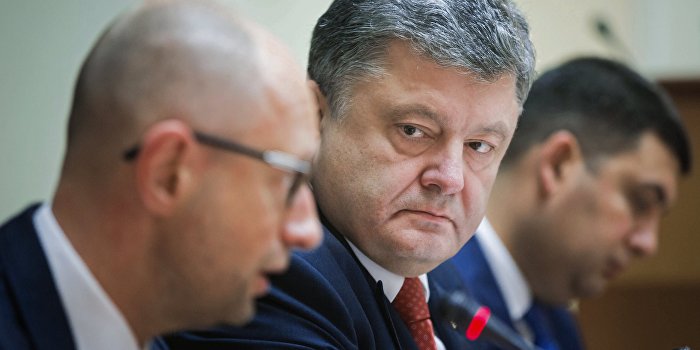 Яценюк обвинил Порошенко в «личных чувствах»