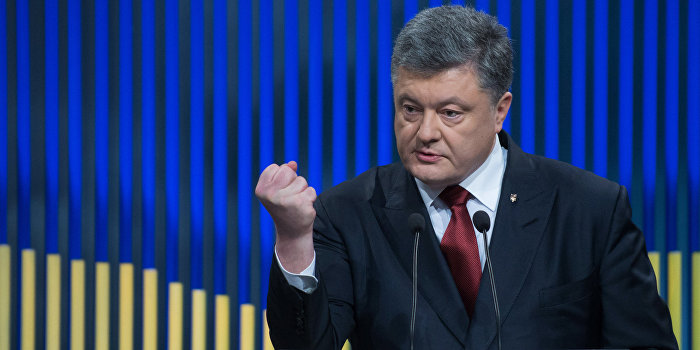 Порошенко ввел санкции против россиян Порошенко ввел санкции против россиян