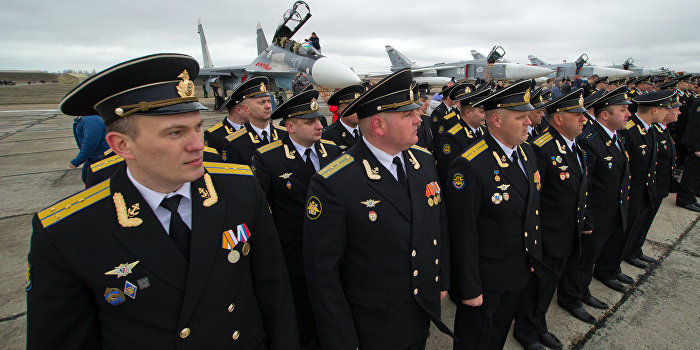 Украинские военные массово бегут в Крым Украинские военные массово бегут в Крым