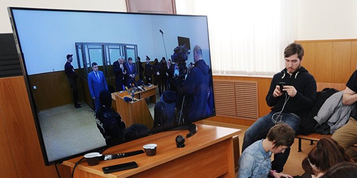 Суд признал Савченко виновной в убийстве российских журналистов Суд признал Савченко виновной в убийстве российских журналистов