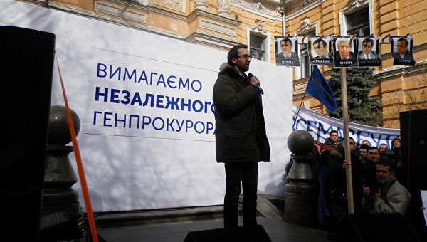 Сергей Лещенко: Голодные бунты будут уже крайней мерой сопротивления властям Сергей Лещенко: Голодные бунты будут уже крайней мерой сопротивления властям
