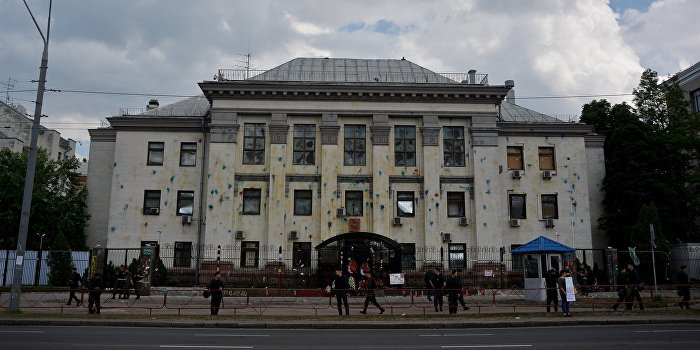 Разрыв дипотношений Украины с Россией: принять нельзя отставить Разрыв дипотношений Украины с Россией: принять нельзя отставить