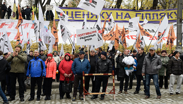 Скоро будем приглашать в правительство специалистов Замбии и Лесото? Скоро будем приглашать в правительство специалистов Замбии и Лесото?