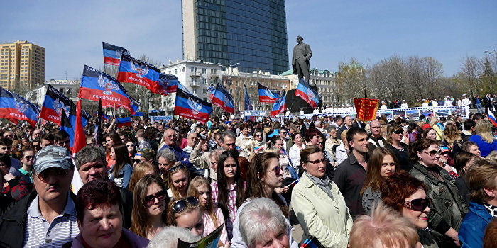 70 тысяч человек на улицах Донецка празднуют День ДНР 70 тысяч человек на улицах Донецка празднуют День ДНР
