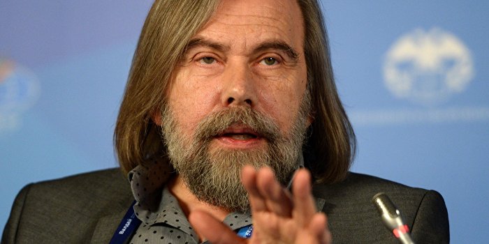 Погребинский: Яценюку нужно как можно скорее бежать из страны Погребинский: Яценюку нужно как можно скорее бежать из страны