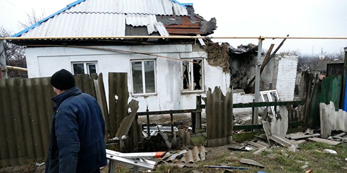 ВСУ открыли танковый огонь по Докучаевску ВСУ открыли танковый огонь по Докучаевску