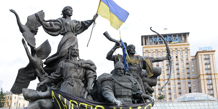 Папиев: Закон о люстрации нарушает Конституцию Папиев: Закон о люстрации нарушает Конституцию