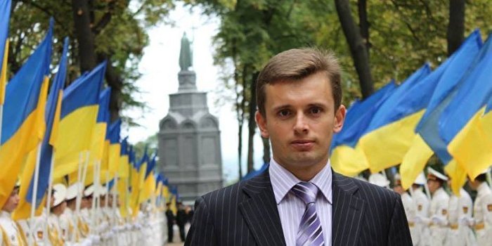 Бортник: Власть напугали захваты обладминистраций, Киев повышает ставки Бортник: Власть напугали захваты обладминистраций, Киев повышает ставки