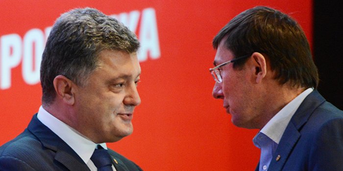 Рейтинг Порошенко не пережил офшорный скандал Рейтинг Порошенко не пережил офшорный скандал