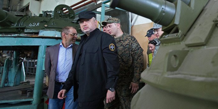 Турчинов: Украина имеет одну из наимощнейших бронетанковых школ в мире Турчинов: Украина имеет одну из наимощнейших бронетанковых школ в мире