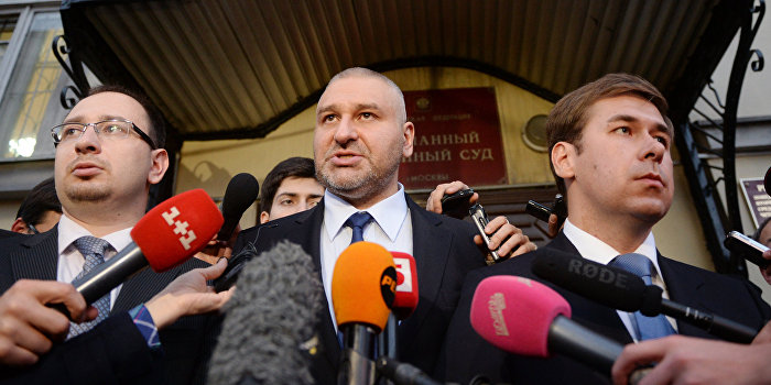 Адвокаты Савченко: Один из нас «самозванец» и навязывает Украине законы Адвокаты Савченко: Один из нас «самозванец» и навязывает Украине законы
