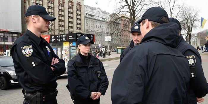 В Киеве к каждому участнику гей-парада приставят четверо полицейских В Киеве к каждому участнику гей-парада приставят четверо полицейских