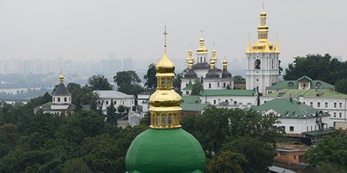 «Правый сектор» захватил православный храм на Украине «Правый сектор» захватил православный храм на Украине