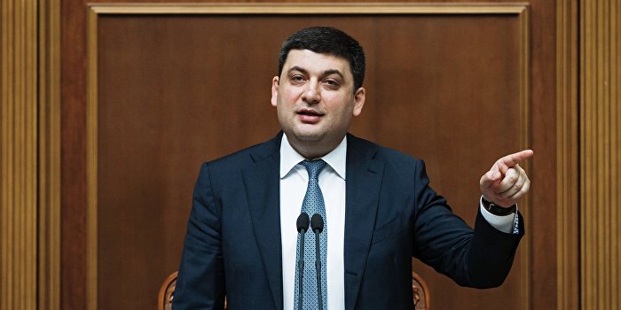 Гройсман вместо Яценюка отправился в США просить деньги Гройсман вместо Яценюка отправился в США просить деньги