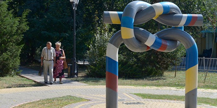 Украинцы и россияне стали лучше относиться друг к другу Украинцы и россияне стали лучше относиться друг к другу