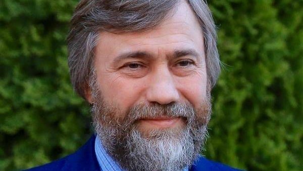Богатый оппозиционер - сидящий оппозиционер Богатый оппозиционер - сидящий оппозиционер