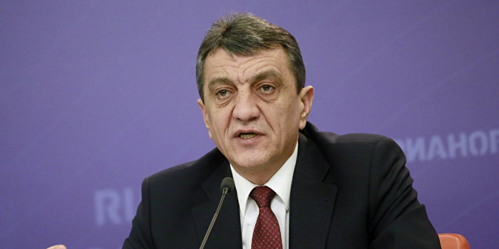 Губернатор Севастополя предложил Парубию вариант возврата Крыма Губернатор Севастополя предложил Парубию вариант возврата Крыма