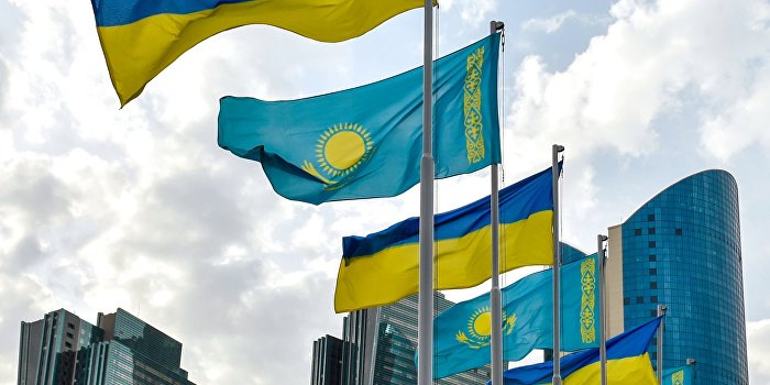 Украина жалуется Казахстану на российские санкции Украина жалуется Казахстану на российские санкции