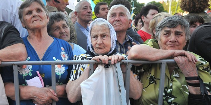 Новая потребительская корзина: 100 грамм ваты и 2 кг сала на год Новая потребительская корзина: 100 грамм ваты и 2 кг сала на год