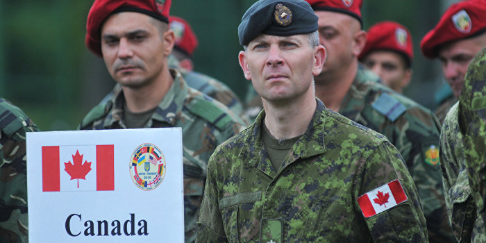 Украина просит канадских военных остаться Украина просит канадских военных остаться
