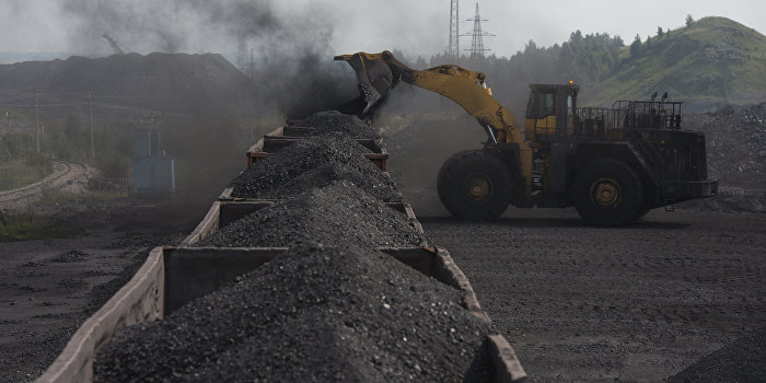Украина возобновила поставки угля с Донбасса