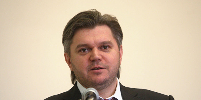 Министр Януковича: Меня предлагали снять с розыска на Украине за миллионную взятку