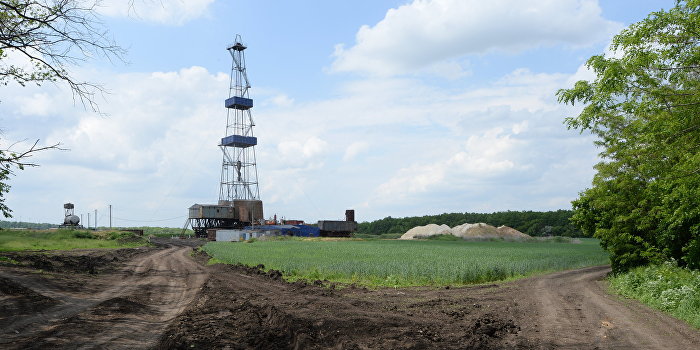 Компания, связанная с украинскими олигархами, инвестирует $200 млн в добычу сланцевого газа в Донбассе Компания, связанная с украинскими олигархами, инвестирует $200 млн в добычу сланцевого газа в Донбассе