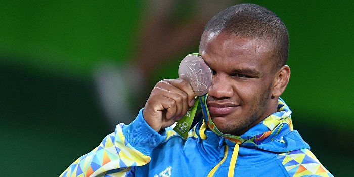 Украинский борец выиграл серебряную медаль на Олимпиаде