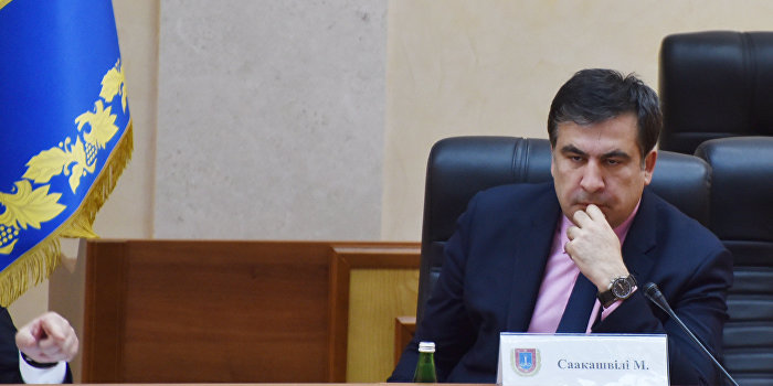 Саакашвили поздравили с годовщиной работы патрульной полиции угоном его внедорожника Саакашвили поздравили с годовщиной работы патрульной полиции угоном его внедорожника