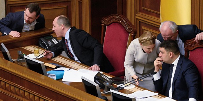 Тимошенко пригрозила Гройсману уголовной ответственностью