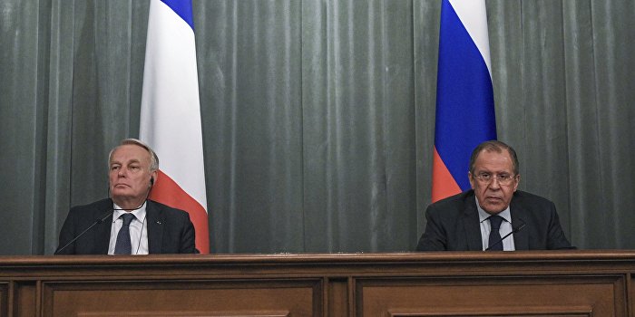 Главы МИД России и Франции заявили о безальтернативности Минских соглашений Главы МИД России и Франции заявили о безальтернативности Минских соглашений