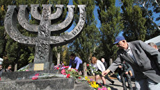Коррупция с признаками антисемитизма. Почему сторонники Порошенко против строительства мемориала «Бабий Яр»