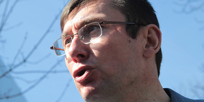 Грабь награбленное: Луценко отобрал у Ахметова «Укртелеком» Грабь награбленное: Луценко отобрал у Ахметова «Укртелеком»