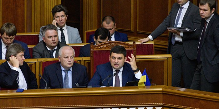 Премьер-министр: Украинское дорожное хозяйство не готово к зиме Премьер-министр: Украинское дорожное хозяйство не готово к зиме