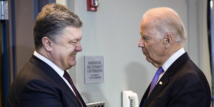 Порошенко отчитался перед Байденом об итогах встречи «нормандской четверки» Порошенко отчитался перед Байденом об итогах встречи «нормандской четверки»