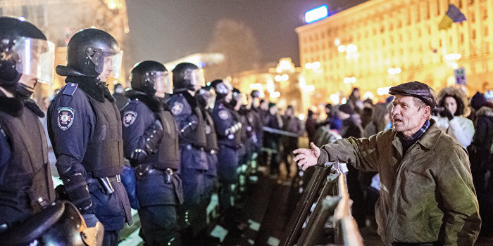 Спартак Головачев: «У людей на руках оружие. Стояния на Майдане уже не будет»