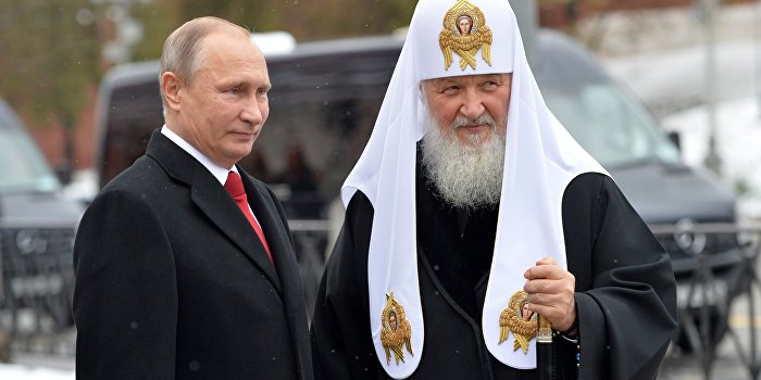 Путин поздравил Патриарха Кирилла с юбилеем Путин поздравил Патриарха Кирилла с юбилеем