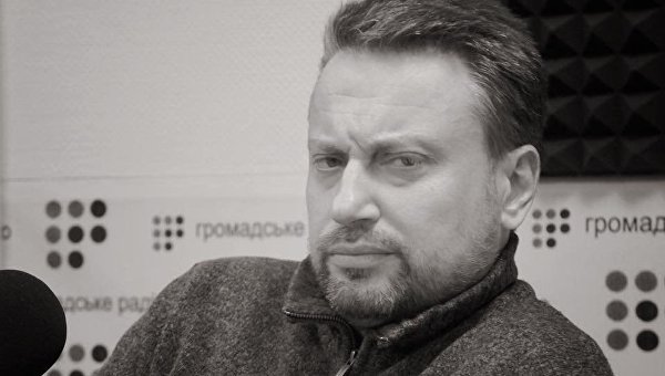 Землянский рассказал, когда из-за блокады Донбасса отключат свет Землянский рассказал, когда из-за блокады Донбасса отключат свет
