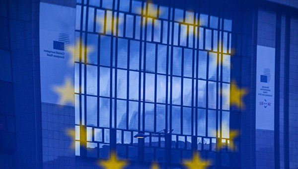 Политолог: В 2017 году Украину ждет международная изоляция Политолог: В 2017 году Украину ждет международная изоляция