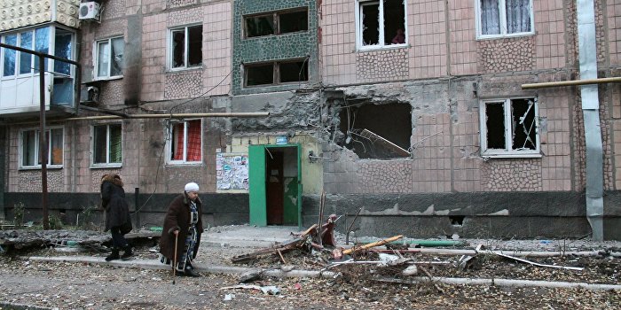 RT: Военный корреспондент рассказал об обстановке в подвергшихся обстрелам районах Донецка RT: Военный корреспондент рассказал об обстановке в подвергшихся обстрелам районах Донецка