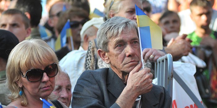 Нищая Украина будет слушать популистов Нищая Украина будет слушать популистов