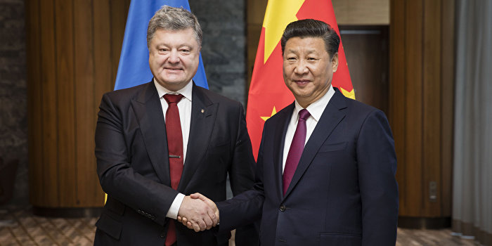 Порошенко попросил Китай помочь урегулировать конфликт в Донбассе